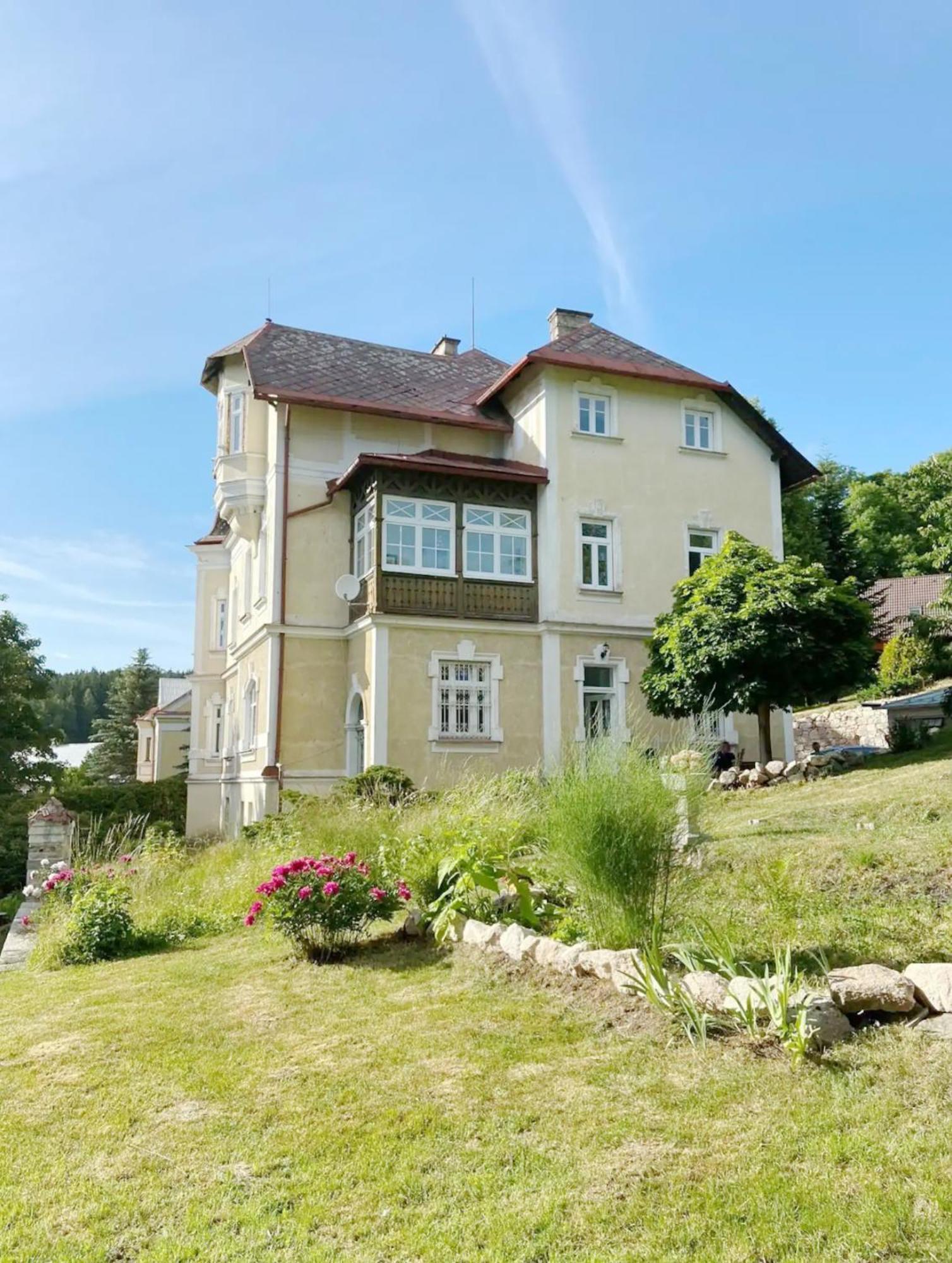 Golf Apartment Villa Elisabeth Mariánské Lázně Extérieur photo
